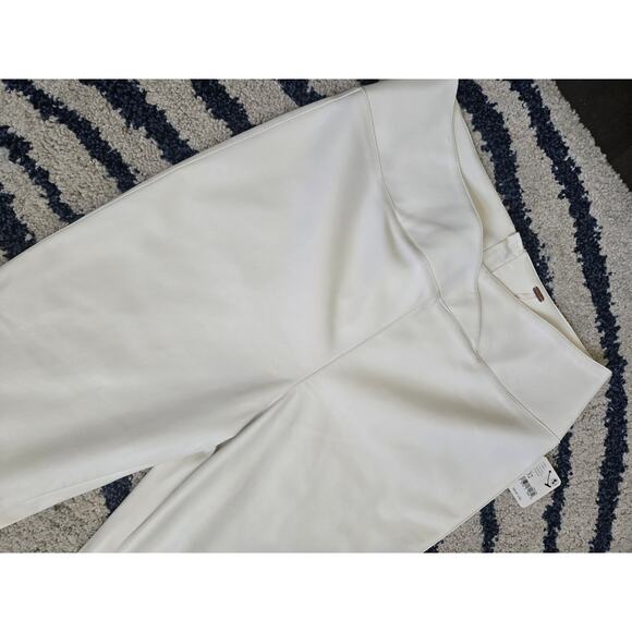Free People Faux Leather Flare Pants Size 32 NWT Off-white - Picture 3 of 13